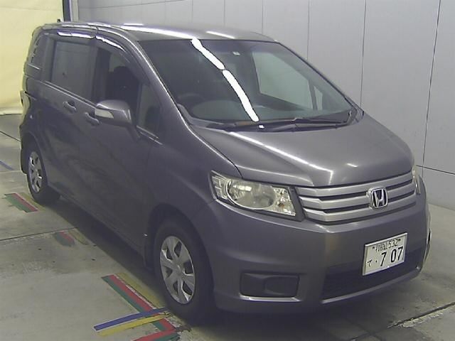 80228 HONDA FREED SPIKE GB3 2013 г. (Honda Kansai)